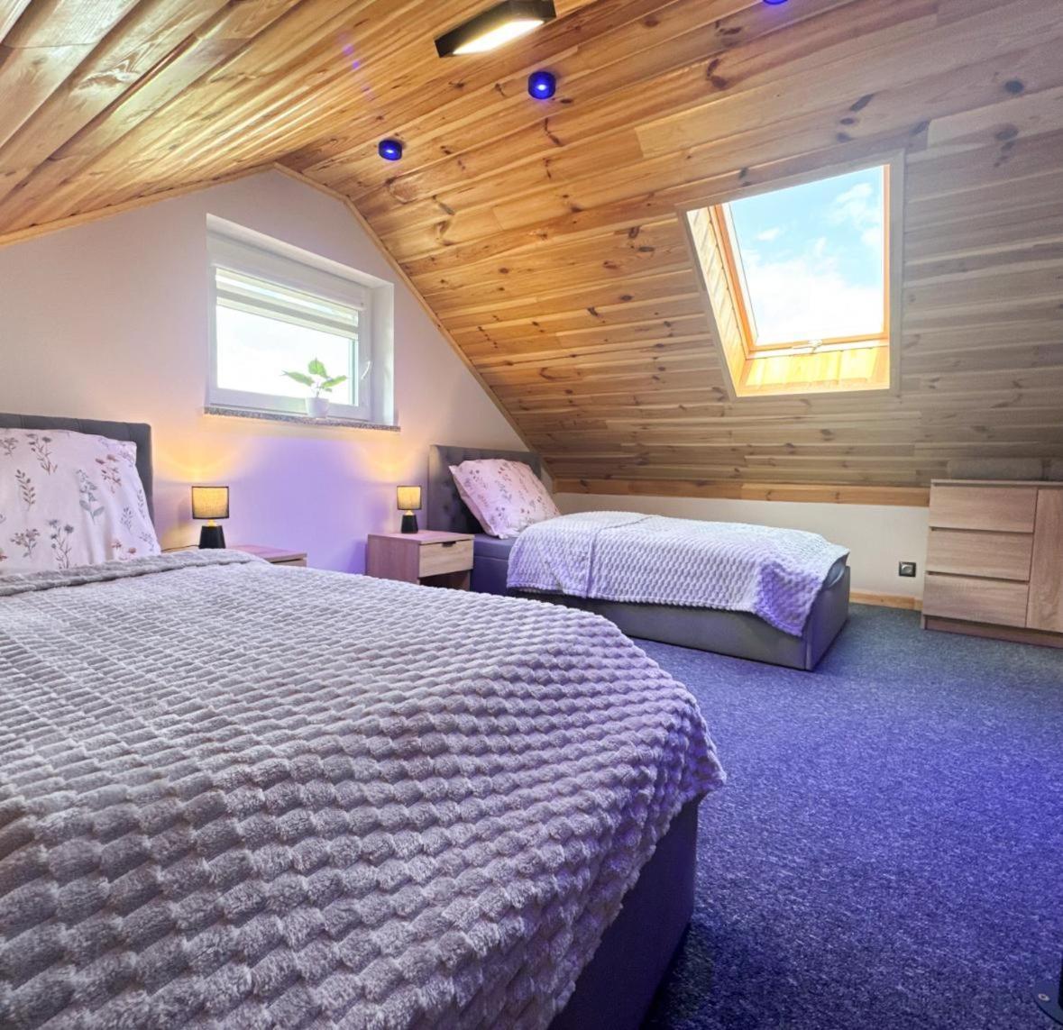 Nad Jeziorem Holiday home Siemczyno